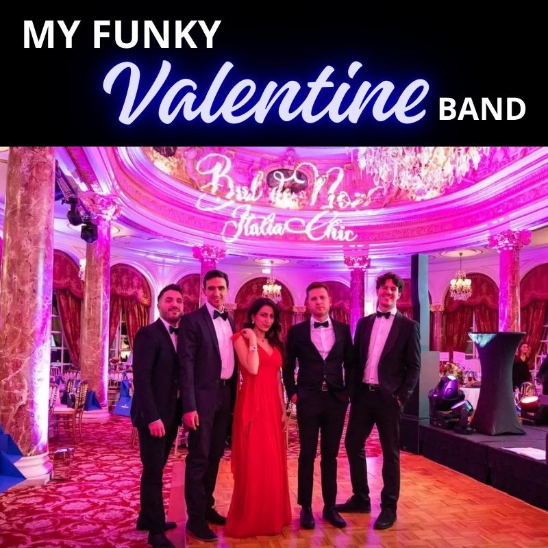 la band tra il lusso delle location pronta a iniziare l'esibizione